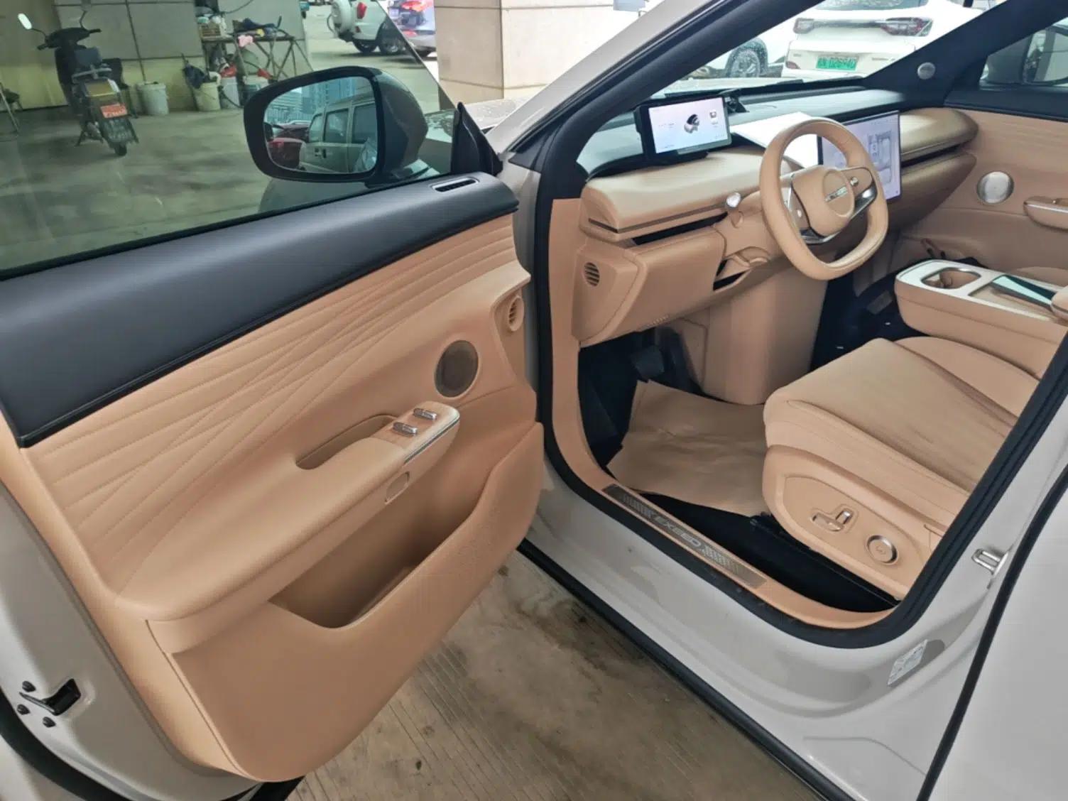 EXEED Star Era ET 2024 Extended-Range 240 Ultra All-Wheel Drive — миниатюра 18