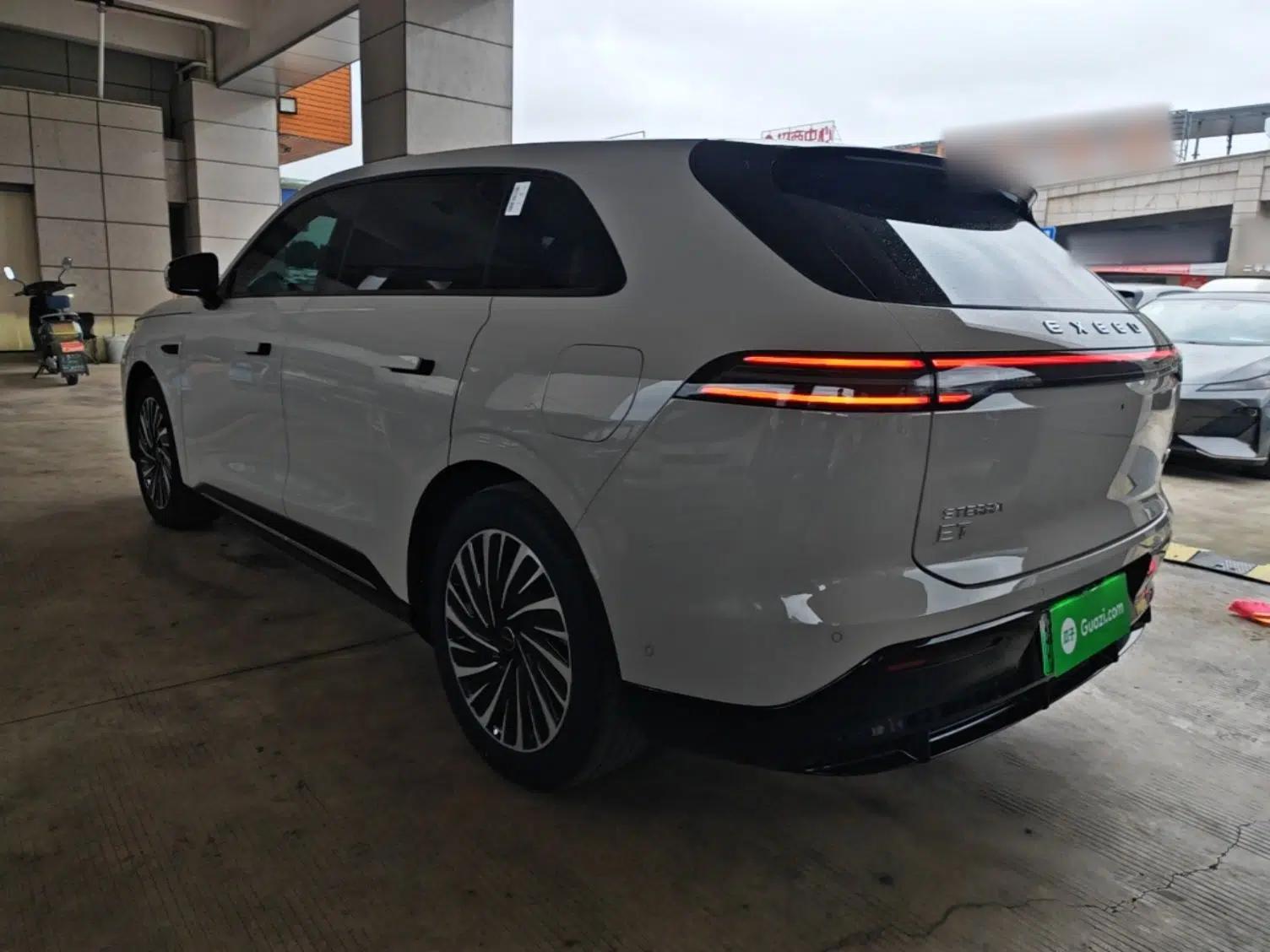 EXEED Star Era ET 2024 Extended-Range 240 Ultra All-Wheel Drive — миниатюра 4