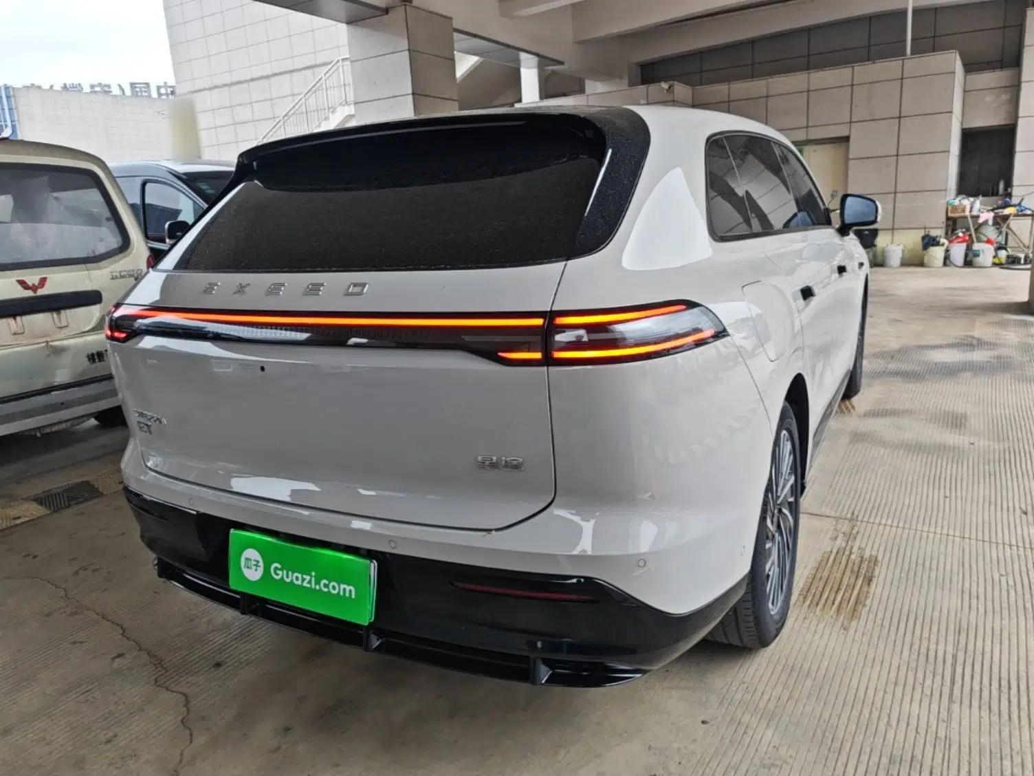 EXEED Star Era ET 2024 Extended-Range 240 Ultra All-Wheel Drive — миниатюра 6