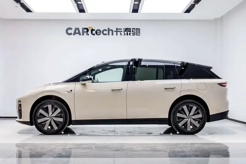 Li Auto i6 2025 AWD Standard Edition — миниатюра 3