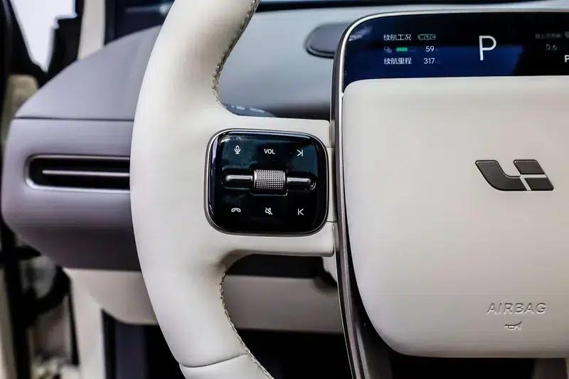 Li Auto i6 2025 AWD Standard Edition — миниатюра 8