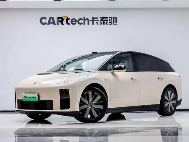 Li Auto i6 2025 AWD Standard Edition