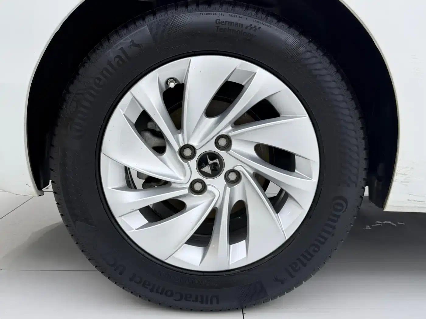 DS 5LS 2014 1.8L Elegant Edition VTi140 — миниатюра 19