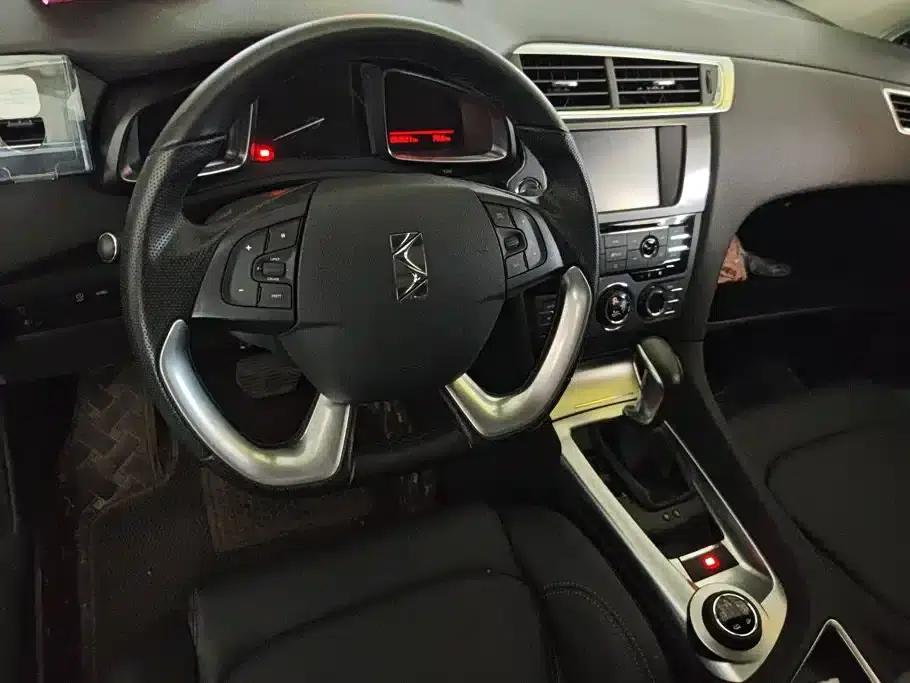 DS 6 2017 1.6T Luxury Edition THP160 — миниатюра 12