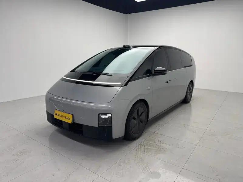 Li Auto MEGA 2024 Ultra Edition — миниатюра 1