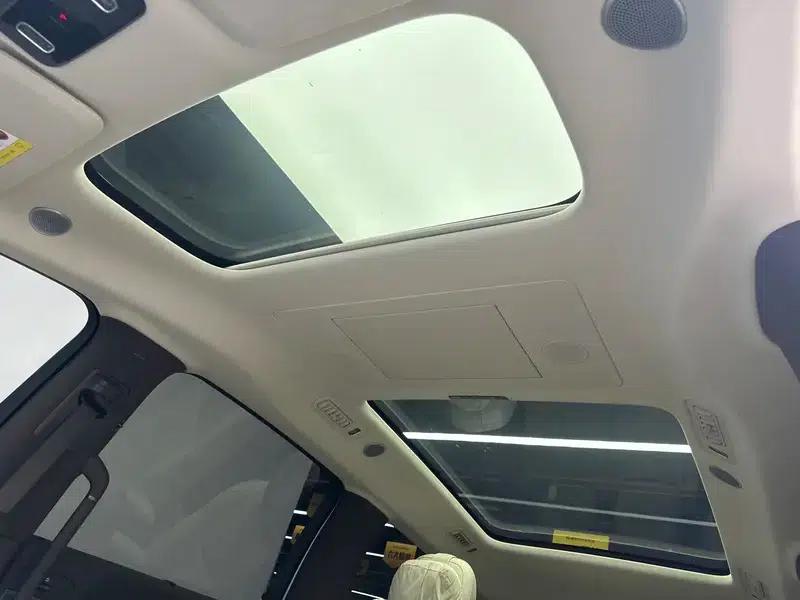 Li Auto MEGA 2024 Ultra Edition — миниатюра 19