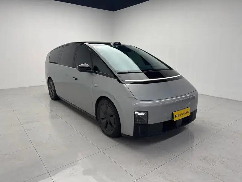 Li Auto MEGA 2024 Ultra Edition — миниатюра 3