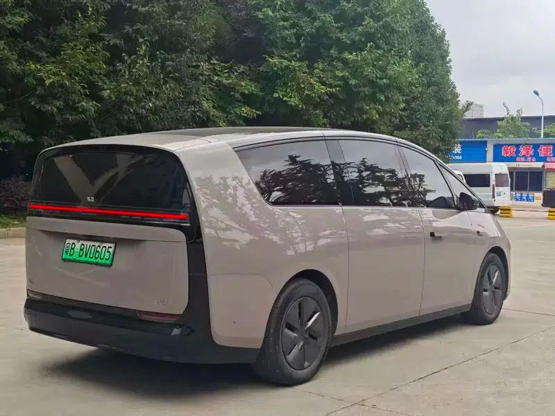 Li Auto MEGA 2024 Ultra Edition — миниатюра 5