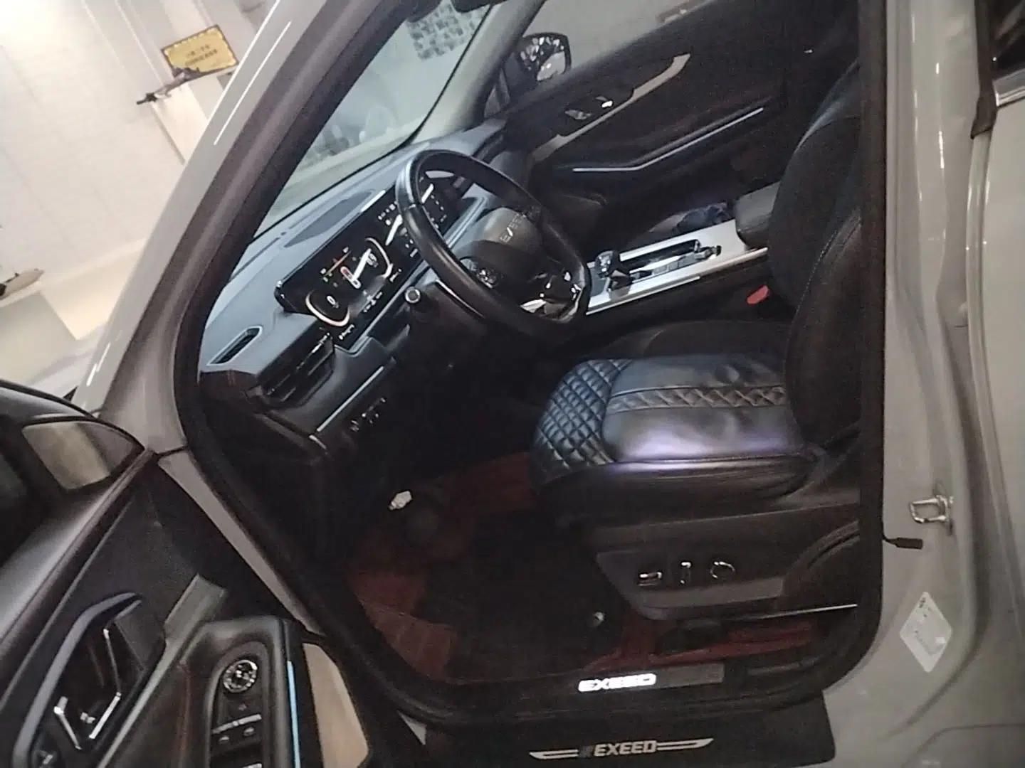 EXEED Lingyun 2021 400T Two-Wheel Drive Star Prestige Edition — миниатюра 18