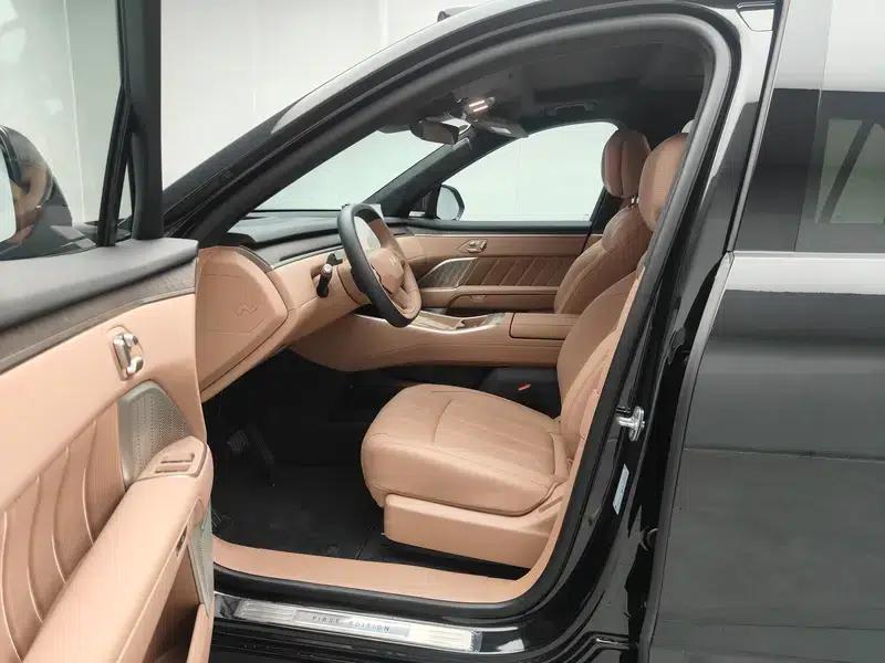 2025 Hyundai L90 Rear-wheel Drive 6-seater Pure Electric Factory Custom Edition — миниатюра 17