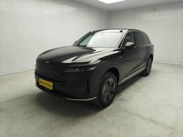 2025 Hyundai L90 Rear-wheel Drive 6-seater Pure Electric Factory Custom Edition