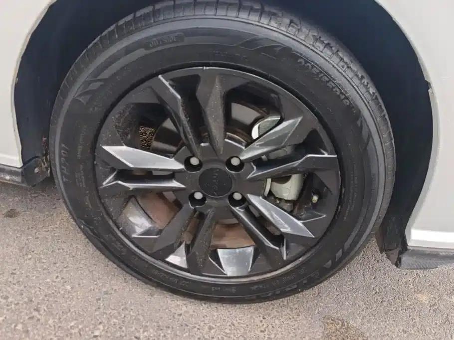 Aeolus Yixuan 2024 1.5L Automatic Sport Edition — миниатюра 6