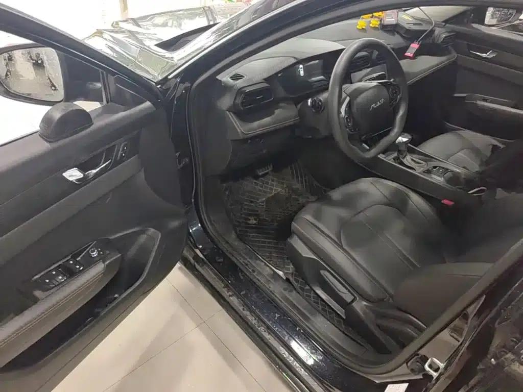 Aeolus Yixuan 2025 1.5L Automatic Luxury Edition — миниатюра 16