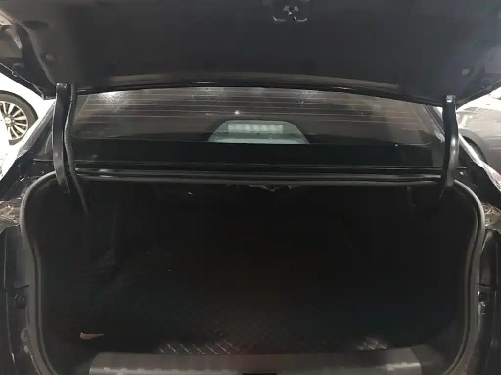 Aeolus Yixuan 2025 1.5L Automatic Luxury Edition — миниатюра 19
