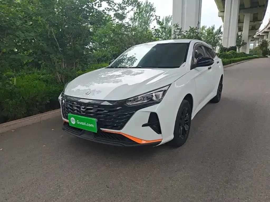 2023 Aeolus Yixuan Mach Edition 1.5L Automatic Wind Chaser — миниатюра 1