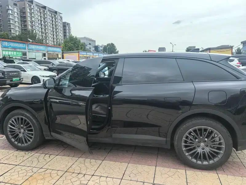 Leapmotor C11 2023 Range Extended Electric 200 Comfort Edition — миниатюра 7