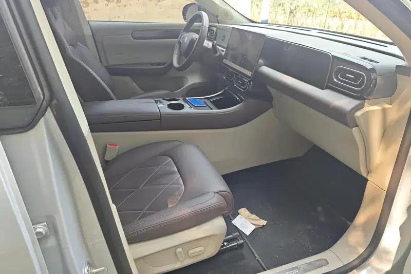 Leapmotor C11 2024 Range Extended Electric 300 Premium Edition — миниатюра 10