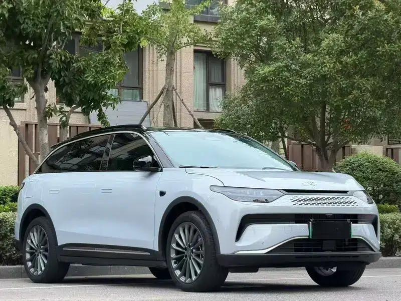 Leapmotor C11 2024 Range Extended Electric 300 Smart Edition — миниатюра 3