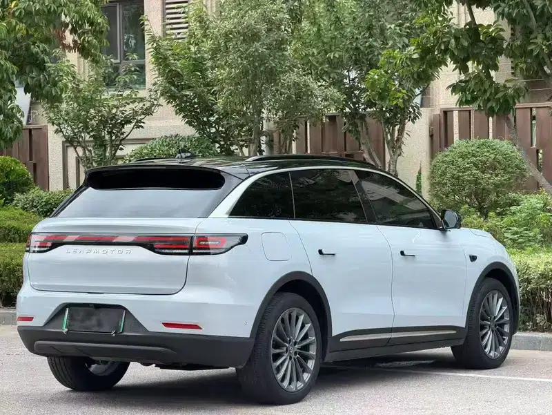 Leapmotor C11 2024 Range Extended Electric 300 Smart Edition — миниатюра 6