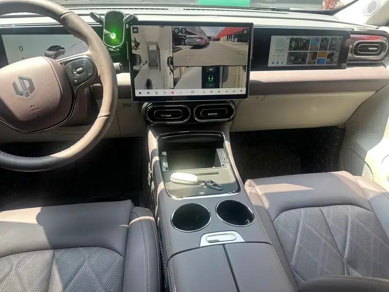 Leapmotor C11 2024 Range Extended Electric 300 Premium Edition — миниатюра 6
