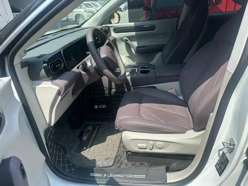 Leapmotor C11 2024 Range Extended Electric 300 Premium Edition — миниатюра 9