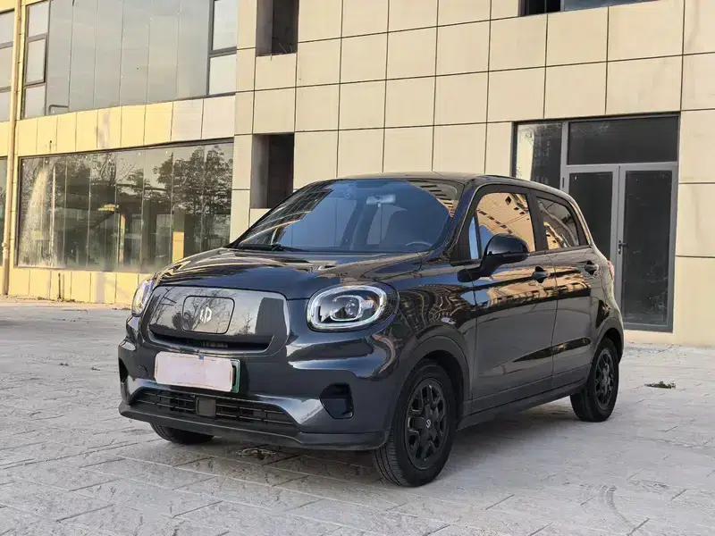 Leapmotor T03 2023 403 Lite Edition — миниатюра 1