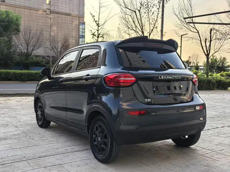 Leapmotor T03 2023 403 Lite Edition — миниатюра 4