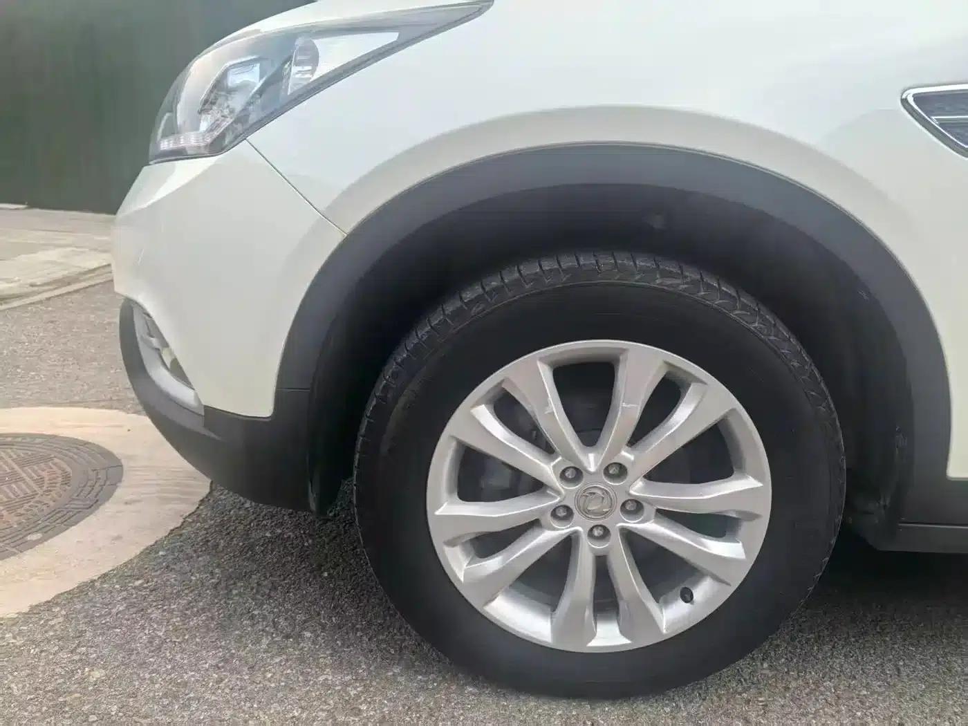 Dongfeng Fengshen AX7 2016 Model 2.0L Automatic Smart Edition — миниатюра 13