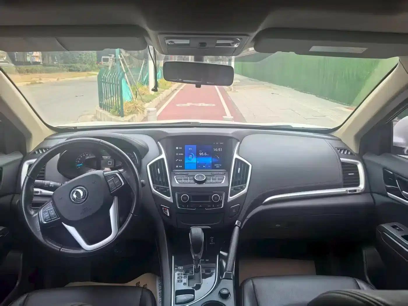 Dongfeng Fengshen AX7 2016 Model 2.0L Automatic Smart Edition — миниатюра 4