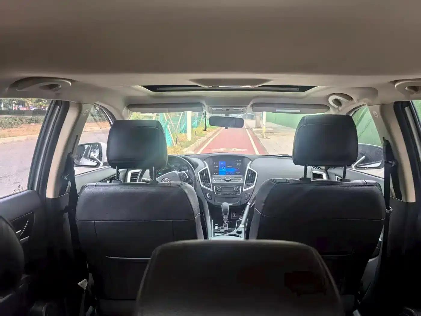 Dongfeng Fengshen AX7 2016 Model 2.0L Automatic Smart Edition — миниатюра 8