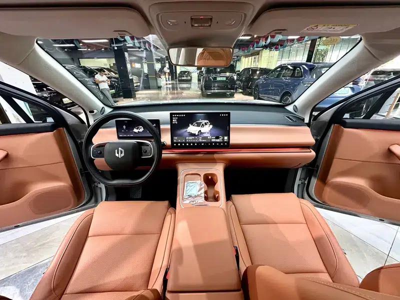 Leapmotor C10 2026 Range Extended Electric Vehicle 210 LiDAR Edition — миниатюра 8