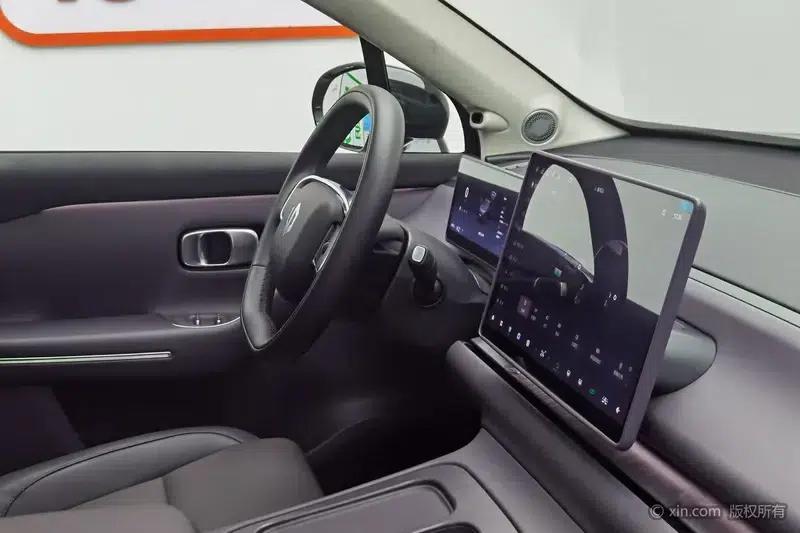 Leapmotor C10 2024 Pure Electric Version 530 Smart Edition — миниатюра 16