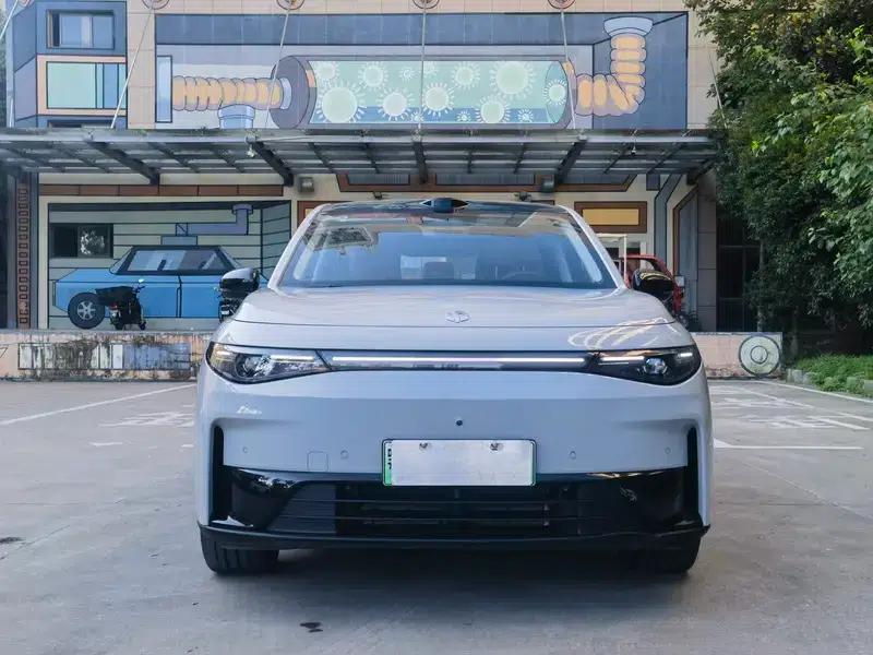 Leapmotor C10 2026 Pure Electric Version with 605 LiDAR — миниатюра 2