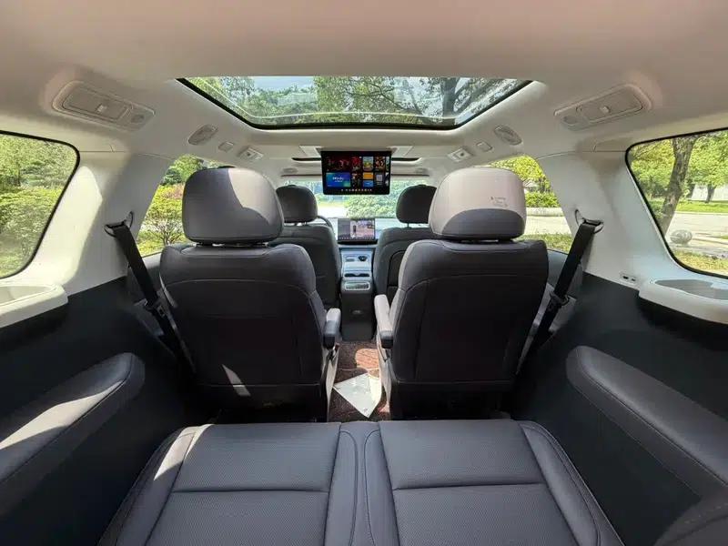 Leapmotor C16 2024 Range Extended Electric 200 Premium Edition — миниатюра 15