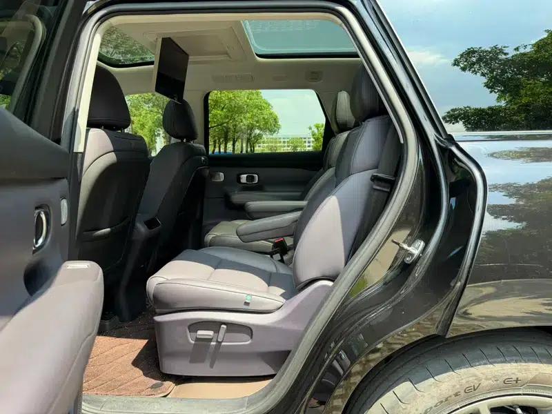 Leapmotor C16 2024 Range Extended Electric 200 Premium Edition — миниатюра 17