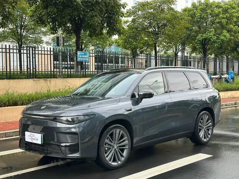 Leapmotor C16 2024 Range Extended Electric 200 Premium Edition — миниатюра 1