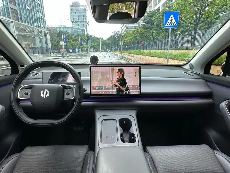 Leapmotor C16 2024 Range Extended Electric 200 Premium Edition — миниатюра 6