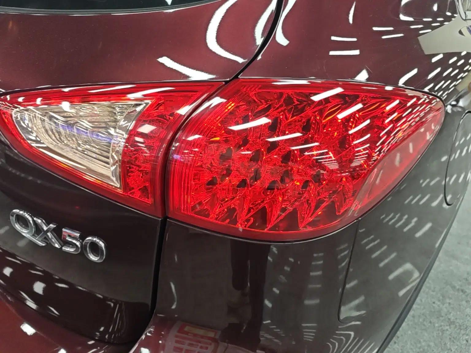 Infiniti QX50 2015 2.5L Enjoyment Edition — миниатюра 9