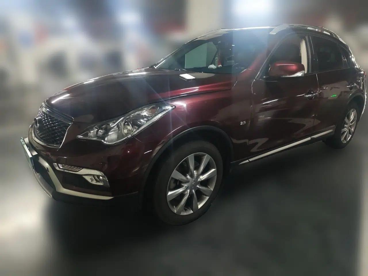 Infiniti QX50 2015 2.5L Enjoyment Edition — миниатюра 1