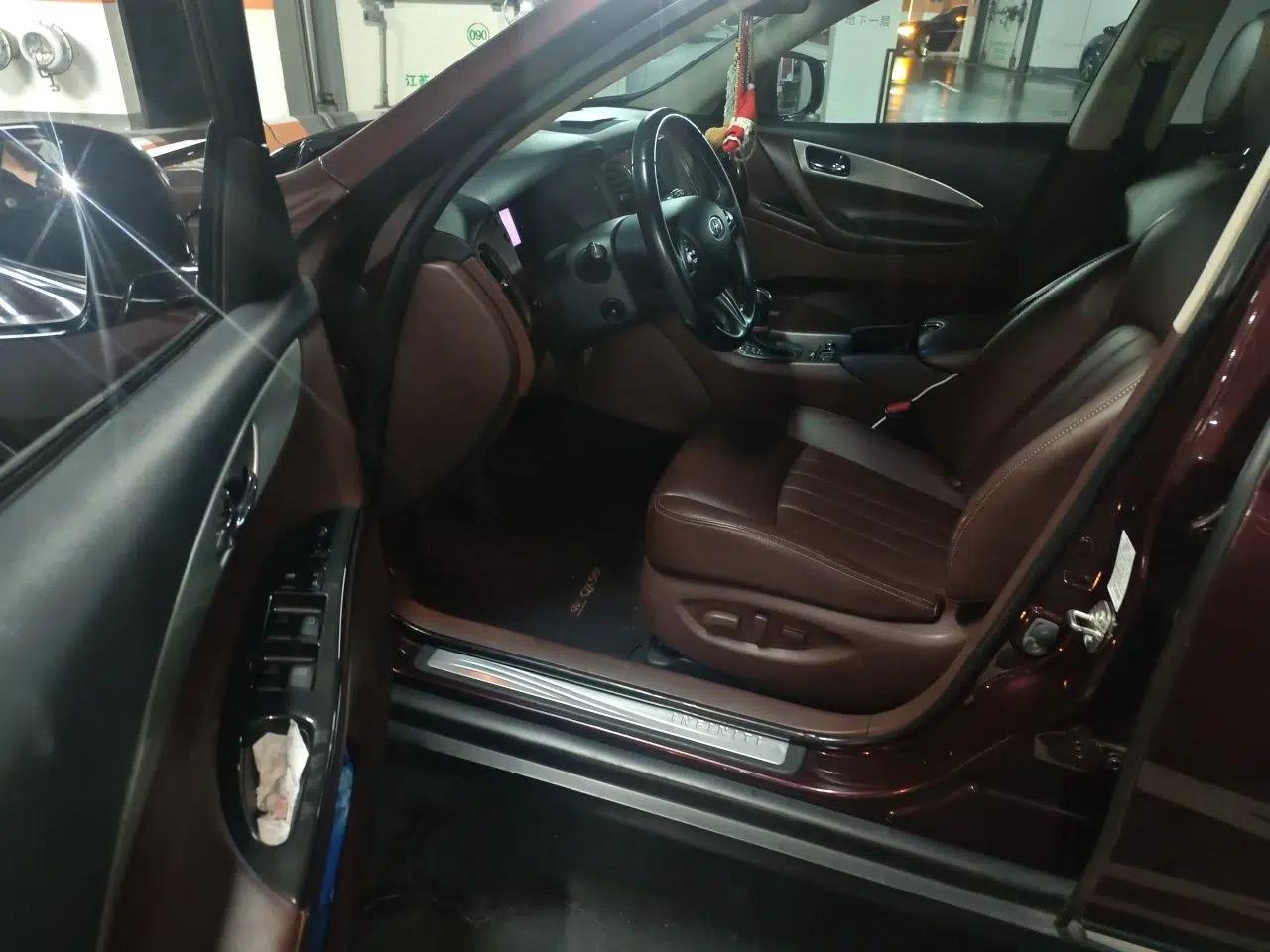 Infiniti QX50 2015 2.5L Enjoyment Edition — миниатюра 16