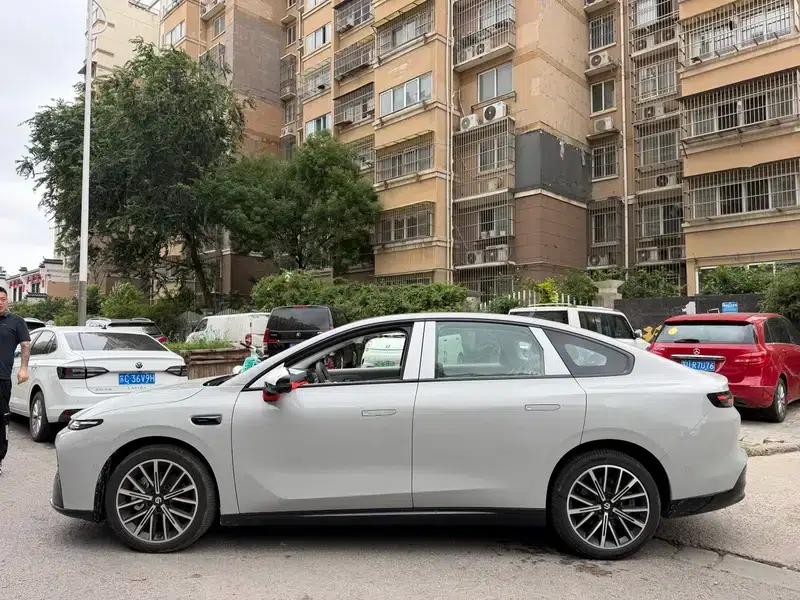 Leapmotor B01 2025 Model 160kW Intelligent Driving Edition — миниатюра 4