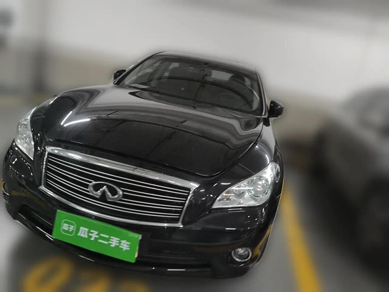 Infiniti Q70 2013 Q70L 2.5L Comfort Edition — миниатюра 2