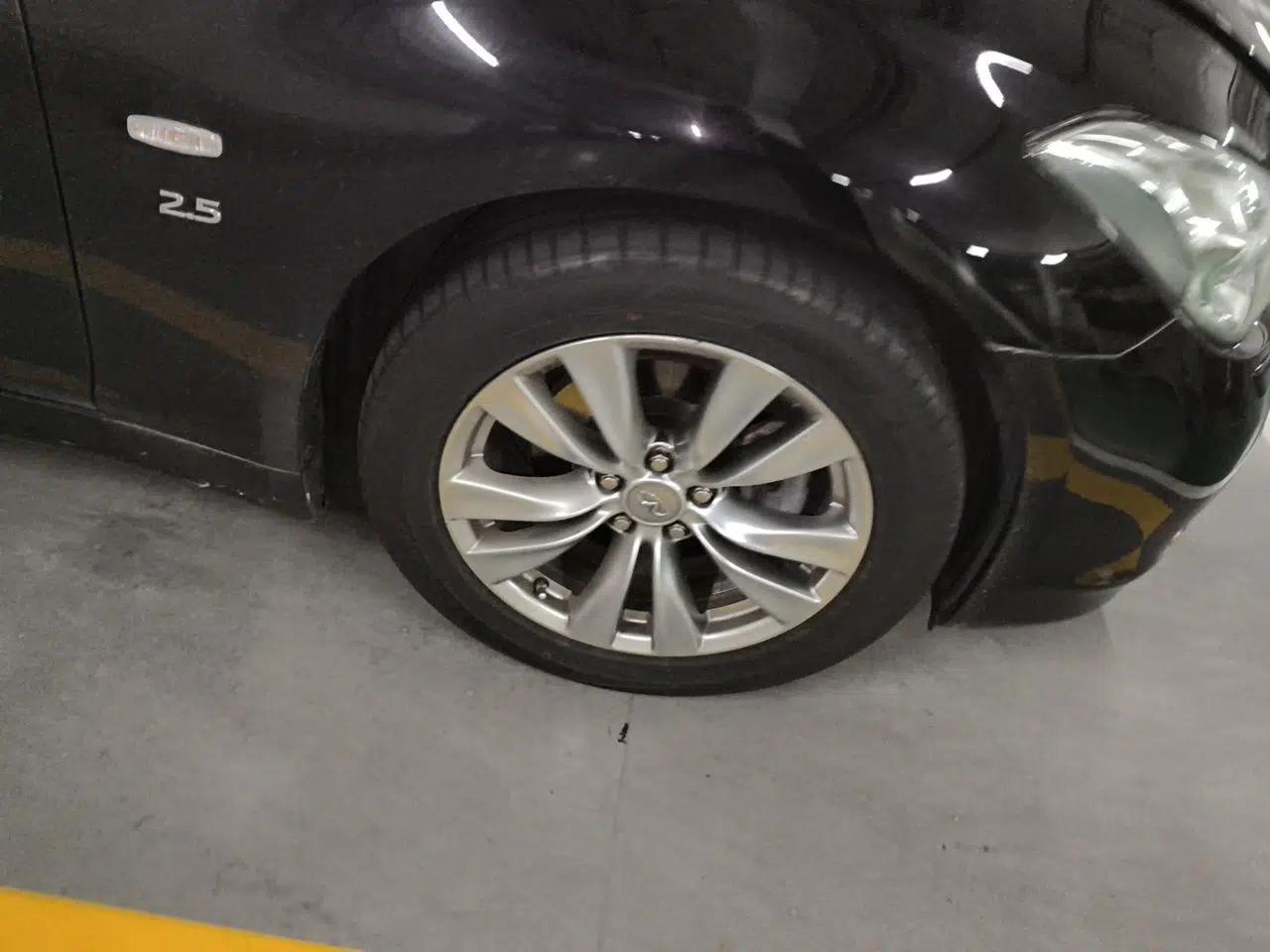 Infiniti Q70 2013 Q70L 2.5L Comfort Edition — миниатюра 8