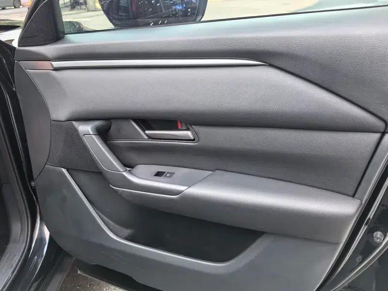 Mazda CX-50 2023 2.0L Automatic Driving Edition — миниатюра 12