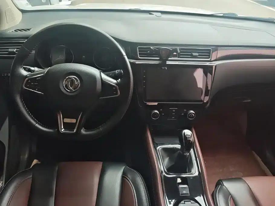 Fengguang 580 2017 1.5T Manual Deluxe Edition — миниатюра 12