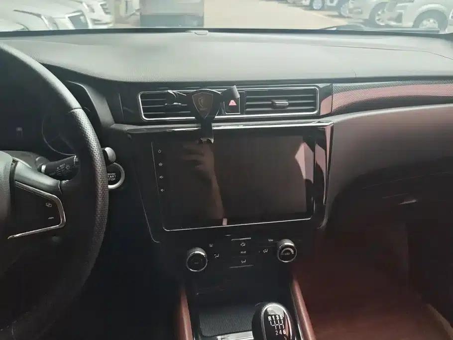 Fengguang 580 2017 1.5T Manual Deluxe Edition — миниатюра 13