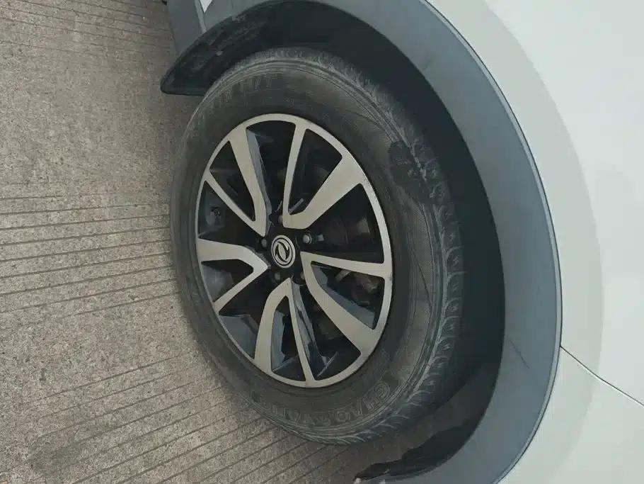 Fengguang 580 2017 1.5T Manual Deluxe Edition — миниатюра 6