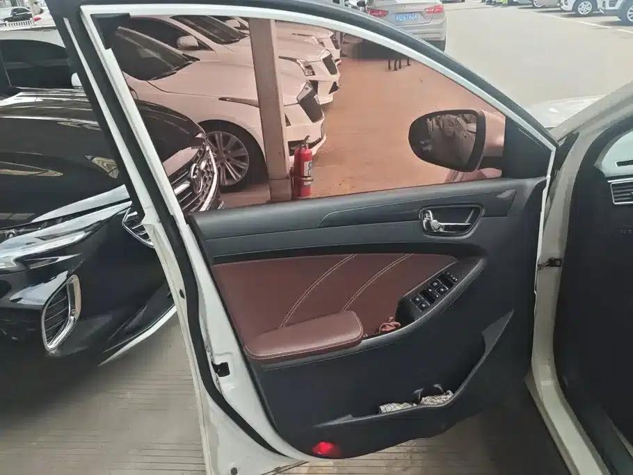 Fengguang 580 2017 1.5T Manual Deluxe Edition — миниатюра 7