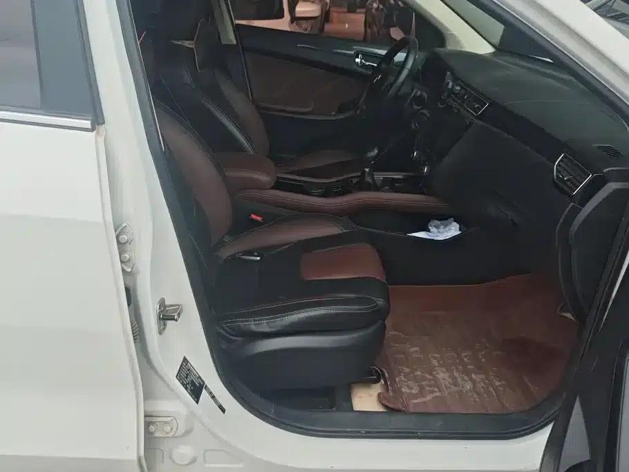 Fengguang 580 2017 1.5T Manual Deluxe Edition — миниатюра 8