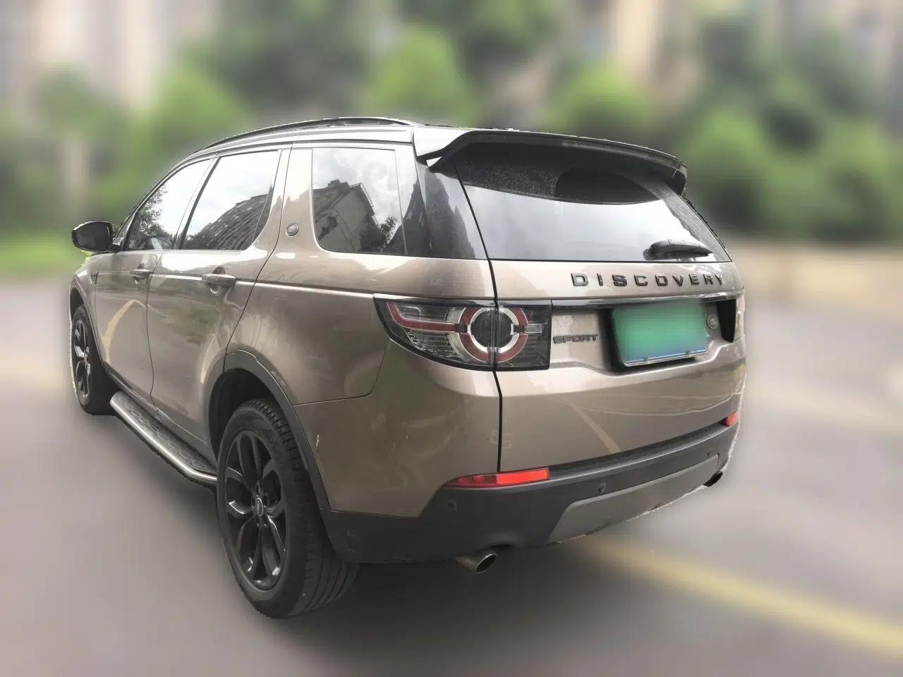 Land Rover Discovery Sport 2017 2.0T Cool Black Limited Edition — миниатюра 4